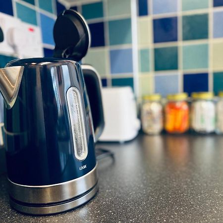 Robin'S Hollow: 2Bd Home Near Wrexham Afc מראה חיצוני תמונה