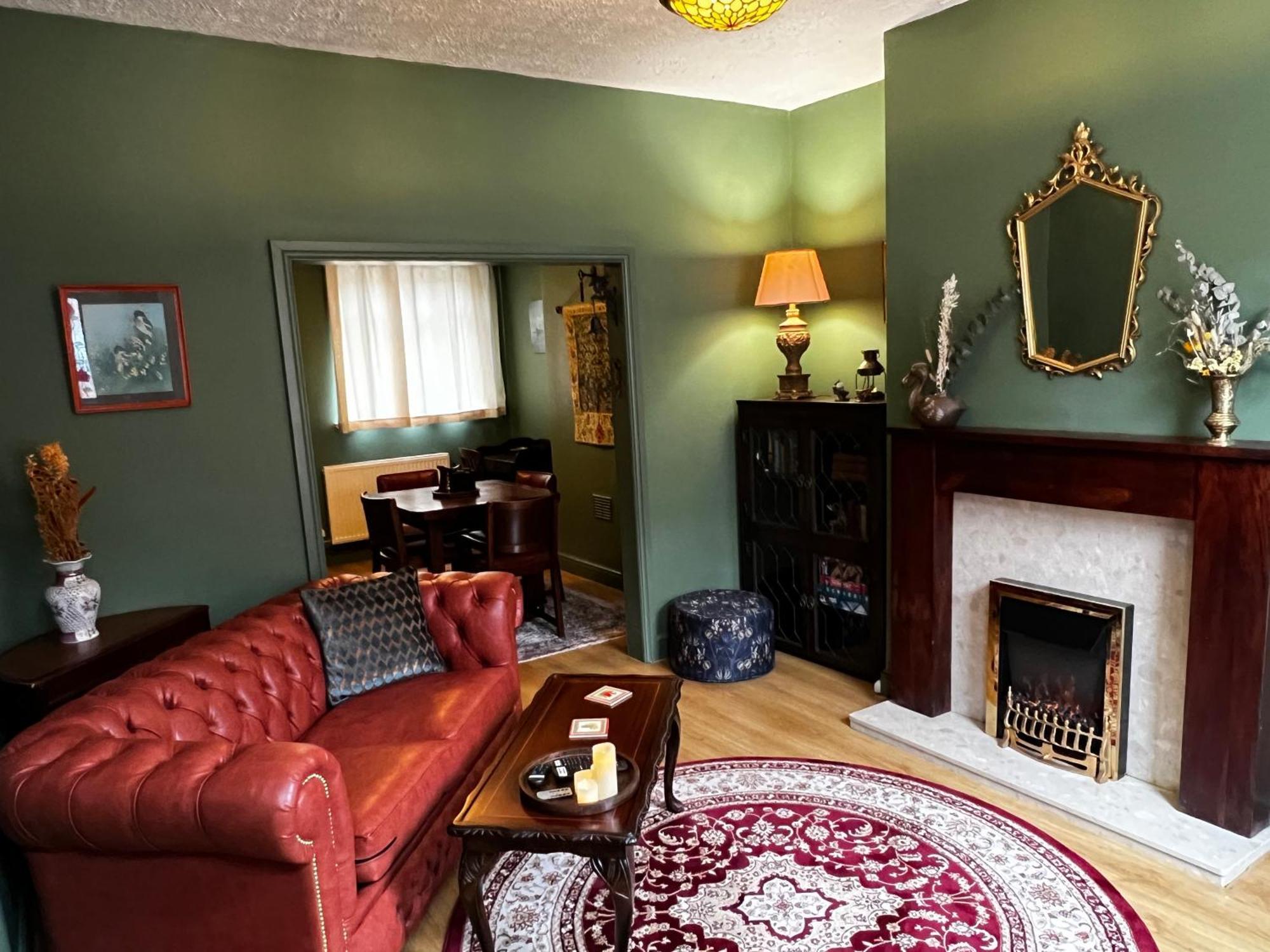 Robin'S Hollow: 2Bd Home Near Wrexham Afc מראה חיצוני תמונה